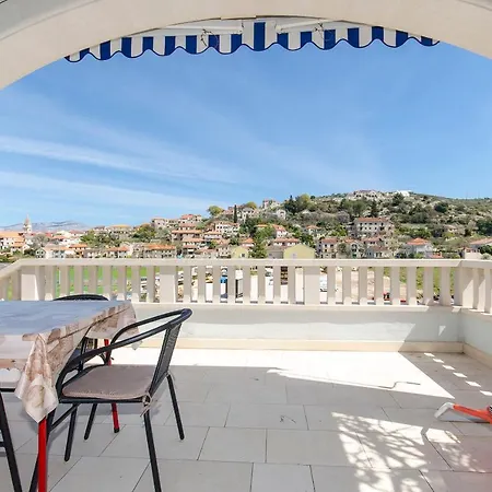 Goran Appartement Postira